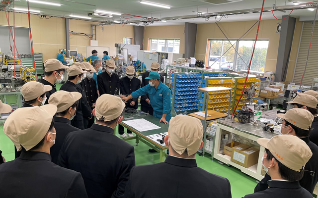 宮城県古川工業高校 機械科 2年生40名が見学で来社しました。